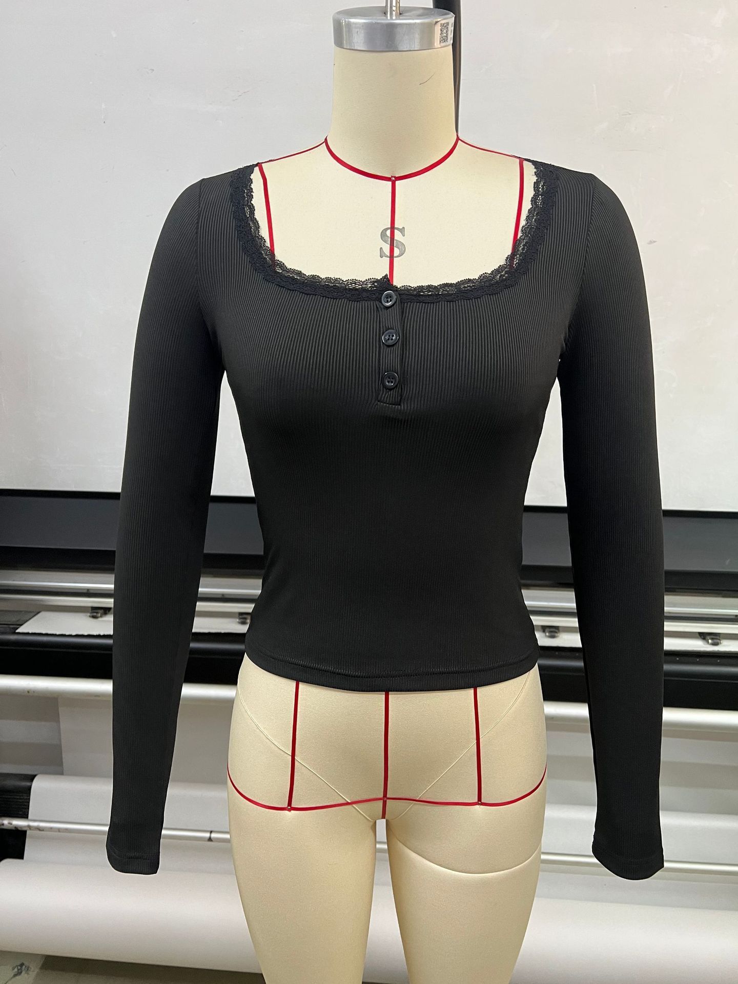 Women's V-neck Fashionable Fitted Long Sleeve Top