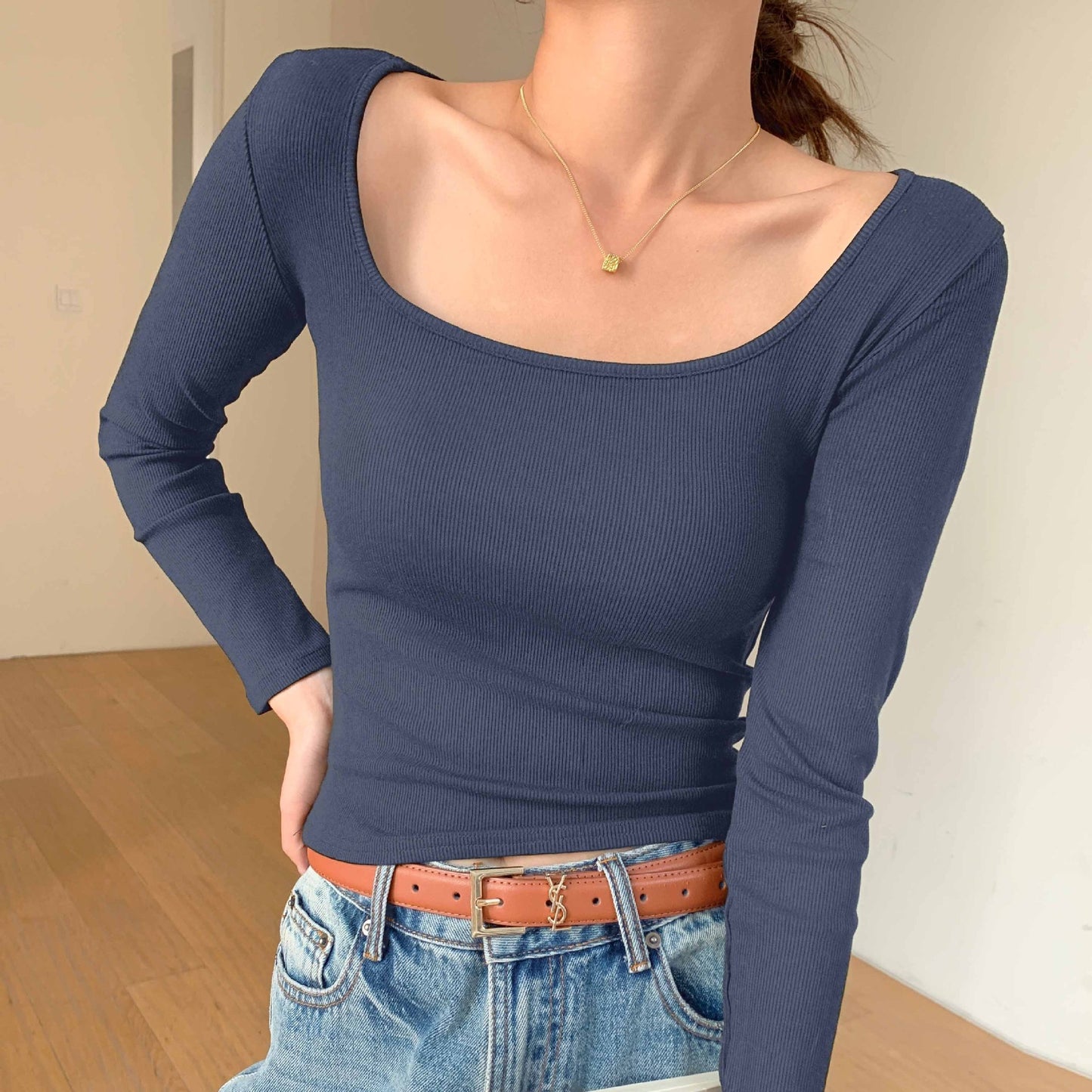 Women's Thread Big U-neck Long-sleeved Top Spring