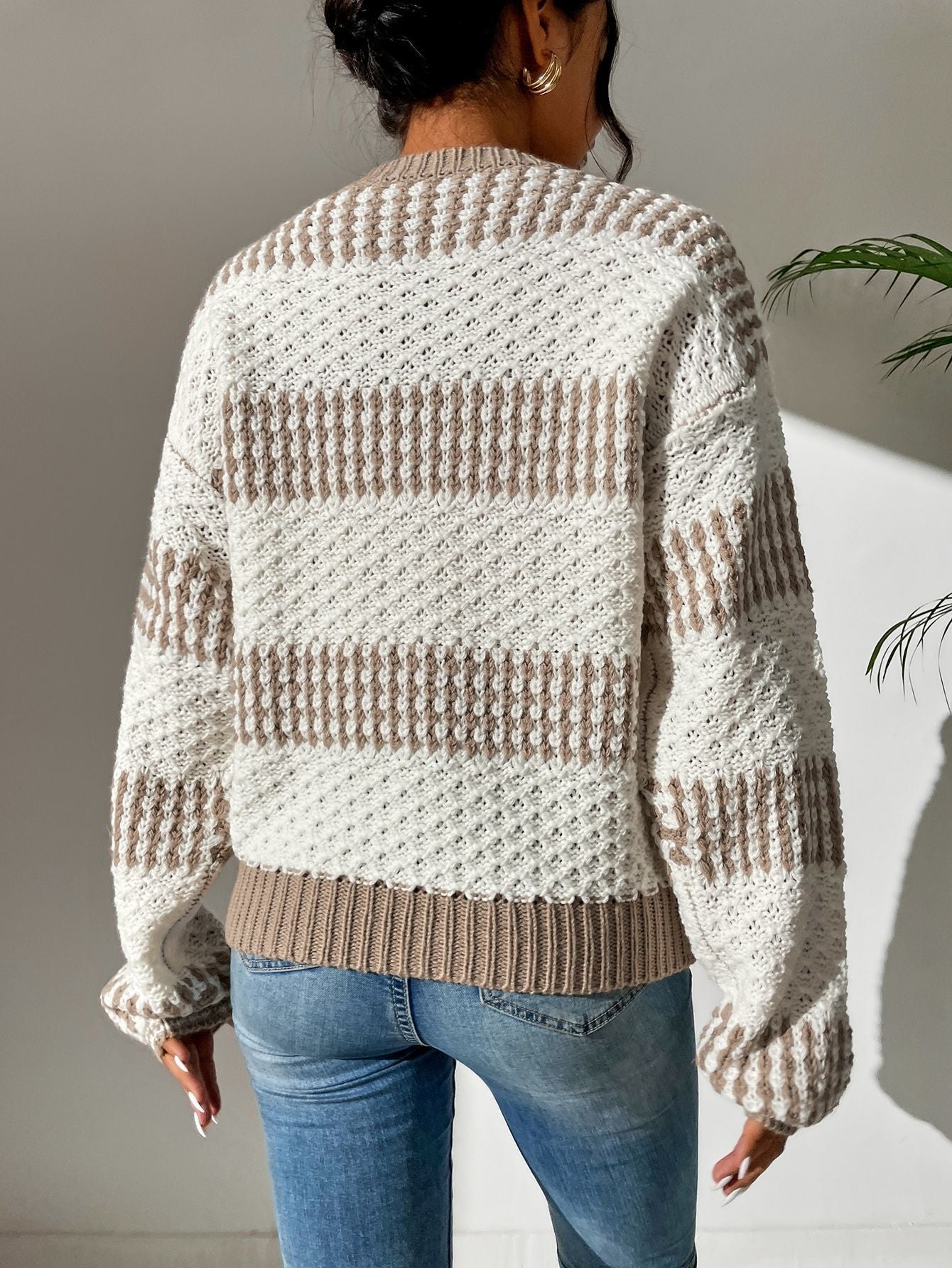 Contrast Color Drop Shoulder Round Neck Loose Casual Long Sleeves Sweater